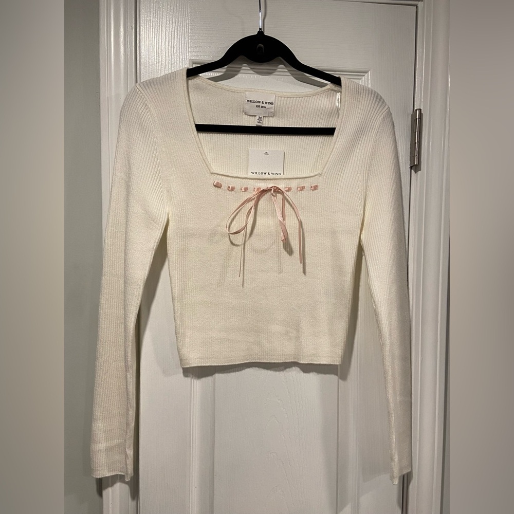 NWT Willow & Wind Size M Cream Long Sleeve Ribbed Knit Top Pink Satin Bow Detail